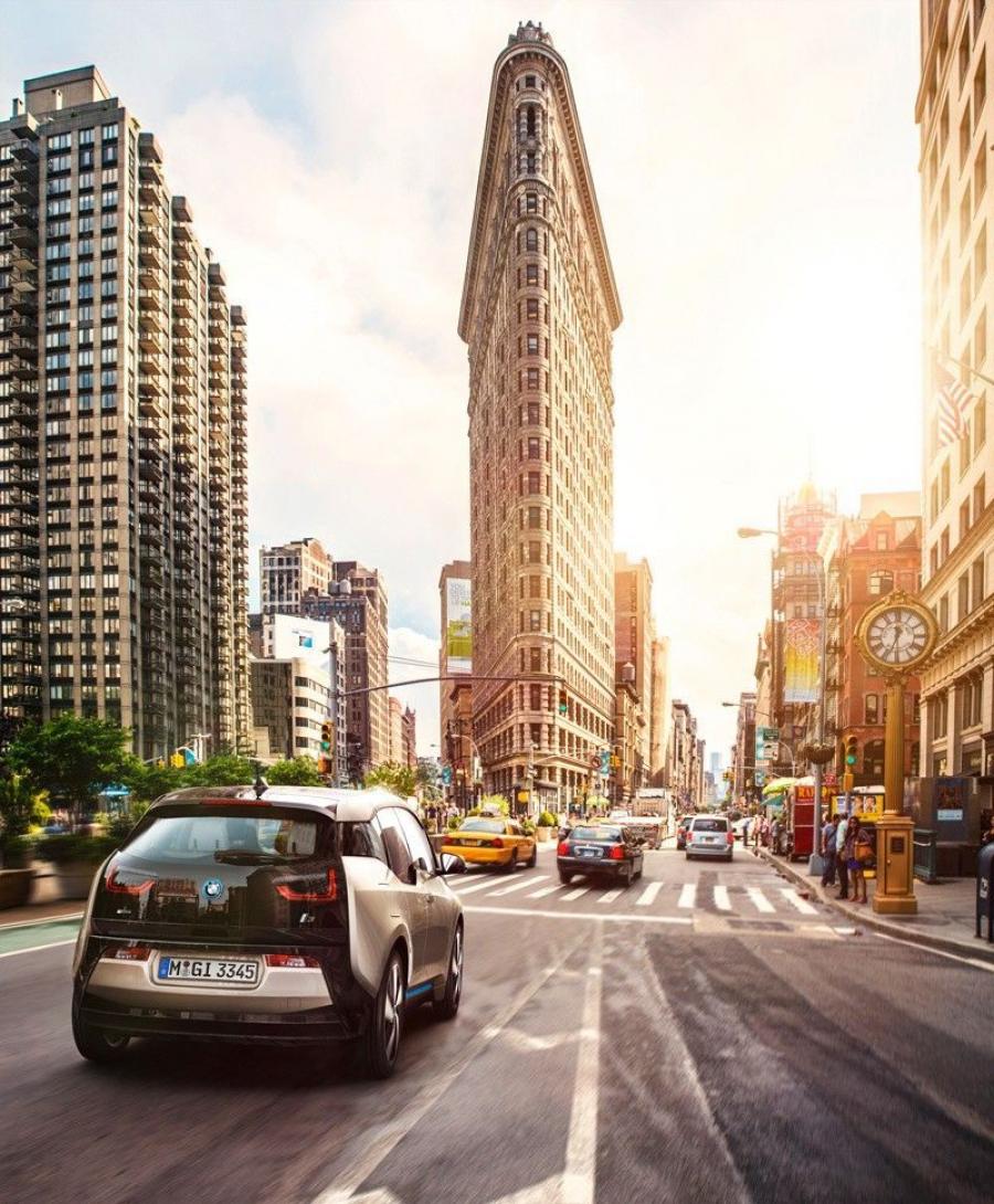  BMW i3 2014 года  (фото 169 из 240)